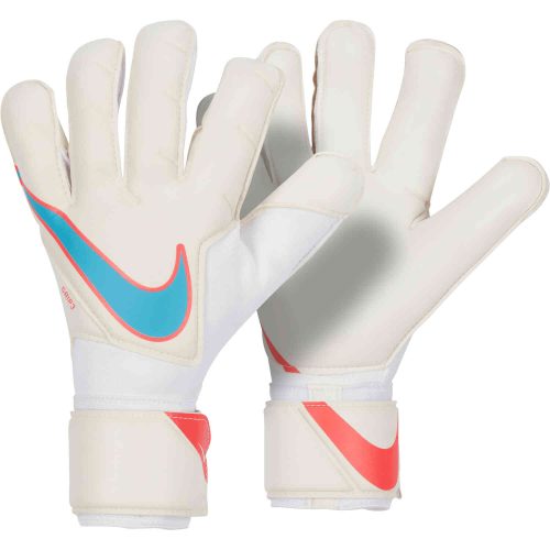 Nike Grip3 Goalkeeper Gloves - Blast Pack